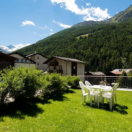 Apartament Orphelja