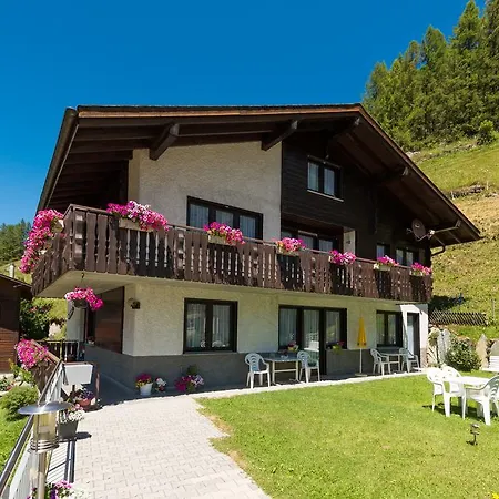 Apartament Orphelja *